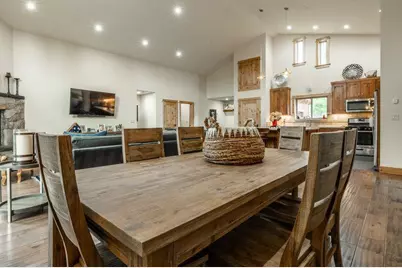 16138 SW Lance Drive, Truckee, CA 96161 - Photo 11