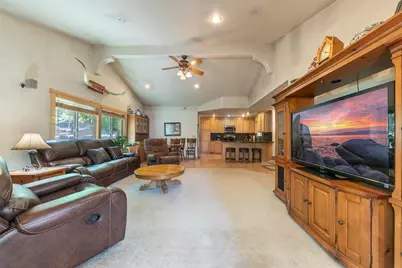 10666 Torrey Pine Road, Truckee, CA 96161 - Photo 7