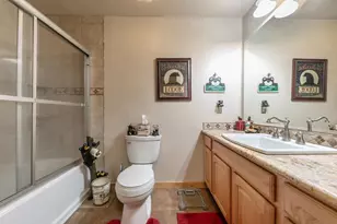 10666 Torrey Pine Rd, Truckee, CA 96161 - Photo 17