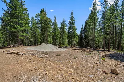 11483 Chamonix Road, Truckee, CA 96161 - Photo 7
