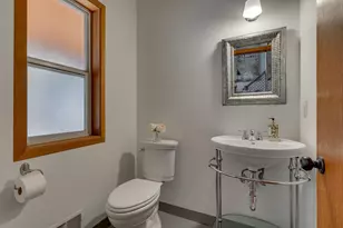 11310 Thelin Dr, Truckee, CA 96161 - Photo 15