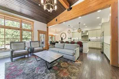 10136 Sagebrush Court, Truckee, CA 96161 - Photo 7