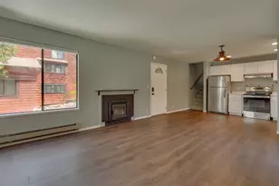 11685 Snowpeak Way, Truckee, CA 96161 - Photo 9