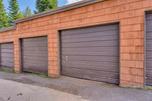 11685 Snowpeak Way, Truckee, CA 96161 - Photo 19