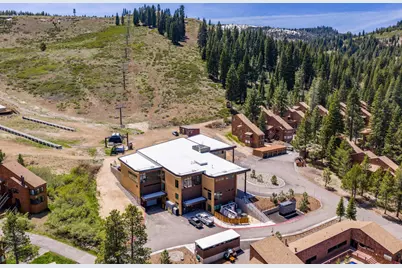 11711 Snowpeak Way #555, Truckee, CA 96161 - Photo 19