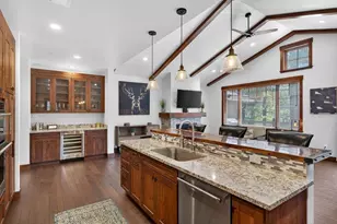 10173 Annies Loop, Truckee, CA 96161 - Photo 13