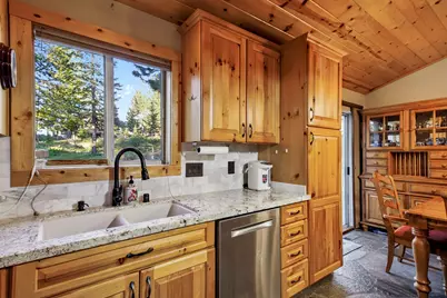 12466 Pinnacle Loop, Truckee, CA 96161 - Photo 15