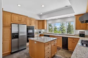 10983 Beacon Rd, Truckee, CA 96161 - Photo 9