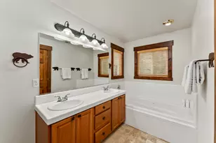 12397 Stockholm Way, Truckee, CA 96161 - Photo 17