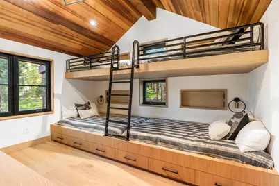 10212 Dick Barter, Truckee, CA 96161 - Photo 15