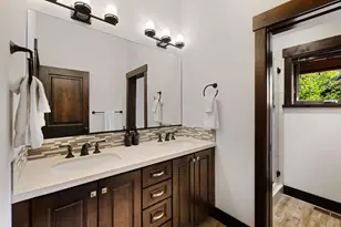 10120 Sagebrush Ct, Truckee, CA 96161 - Photo 19