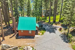 14036 Robin Ln, Truckee, CA 96161 - Photo 17