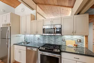 12588 Bernese Ln, Truckee, CA 96161 - Photo 7