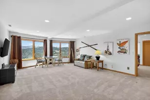 12276 Skislope Way, Truckee, CA 96161 - Photo 21