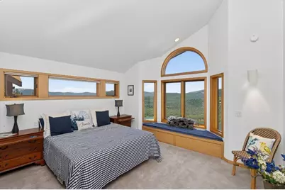 12276 Skislope Way, Truckee, CA 96161 - Photo 17
