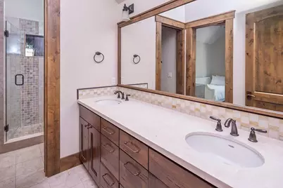 10606 Dutton Court, Truckee, CA 96161 - Photo 15