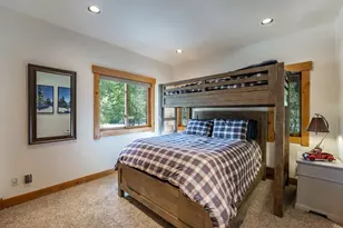 16225 Pine Ct, Truckee, CA 96161 - Photo 17