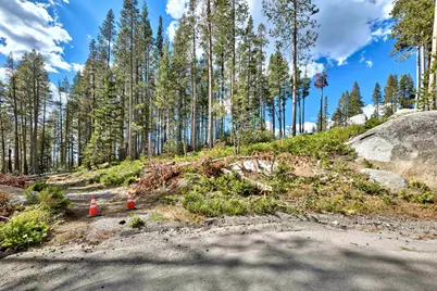 22028 Lotta Crabtree, Soda Springs, CA 95728 - Photo 3