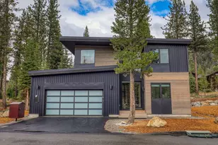342 Palisades Cir, Olympic Valley, CA 96146 - Photo 27