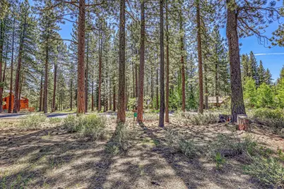 11190 Comstock Drive, Truckee, CA 96161 - Photo 3