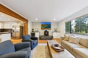 10895 Jeffrey Pine Rd, Truckee, CA 96161 - Photo 17