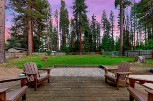 10895 Jeffrey Pine Rd, Truckee, CA 96161 - Photo 3