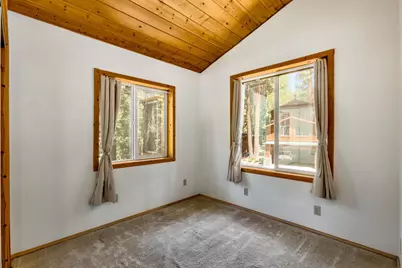 8800 Loch Levon Avenue, Kings Beach, CA 96143 - Photo 17