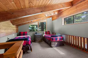 10871 Silver Fir Dr, Truckee, CA 96161 - Photo 15