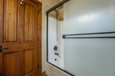 16725 Skislope Way #5, Truckee, CA 96161 - Photo 19