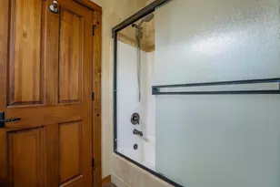 16725 Skislope Way, Truckee, CA 96161 - Photo 19