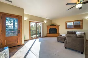 16725 Skislope Way, Truckee, CA 96161 - Photo 5