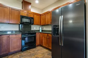 16725 Skislope Way, Truckee, CA 96161 - Photo 7