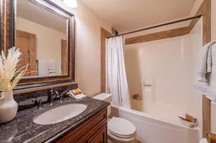 4063 Coyote Fork, Truckee, CA 96161 - Photo 15