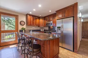 4063 Coyote Fork, Truckee, CA 96161 - Photo 9