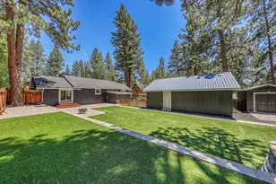 10227 E Laburnham Circle, Truckee, CA 96161 - Photo 25