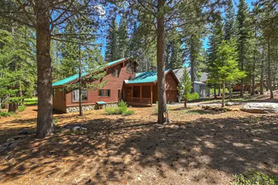 12303 Snowpeak Way, Truckee, CA 96161 - Photo 3