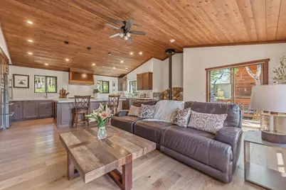 12434 Snowpeak Way, Truckee, CA 96161 - Photo 3