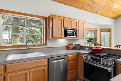 11964 Saint Bernard Drive, Truckee, CA 96161 - Photo 21