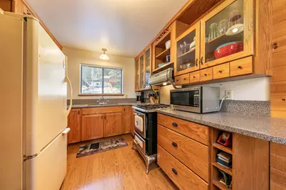 11848 Snowpeak Way, Truckee, CA 96161 - Photo 7