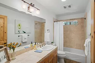 10711 Chickwick Reach, Truckee, CA 96161 - Photo 21