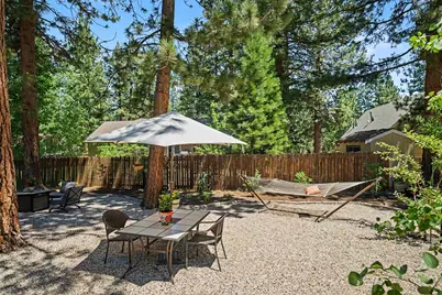 10711 Chickwick Reach, Truckee, CA 96161 - Photo 27