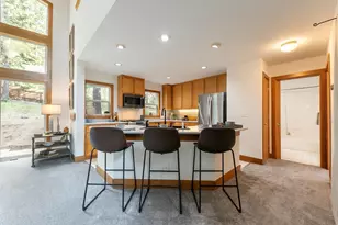 10165 Whitetail Ln, Truckee, CA 96161 - Photo 11
