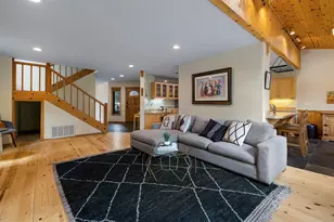 16139 Lancaster Pl, Truckee, CA 96161 - Photo 5