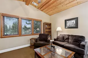 11898 Hope Ct, Truckee, CA 96161 - Photo 17