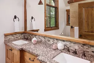 8510 Buena Vista Ct, Truckee, CA 96161 - Photo 15