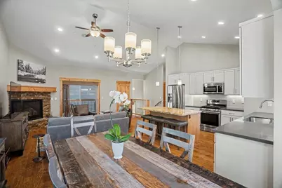 12903 Northwoods Boulevard, Truckee, CA 96161 - Photo 9