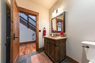 2392 Overlook Pl, Truckee, CA 96161 - Photo 23