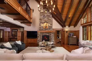 8133 Valhalla Dr, Truckee, CA 96161 - Photo 5