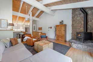 10240 Pine Cone Rd, Truckee, CA 96161 - Photo 9