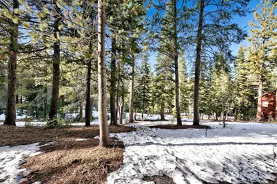 12800 Zurich Place, Truckee, CA 96161 - Photo 7